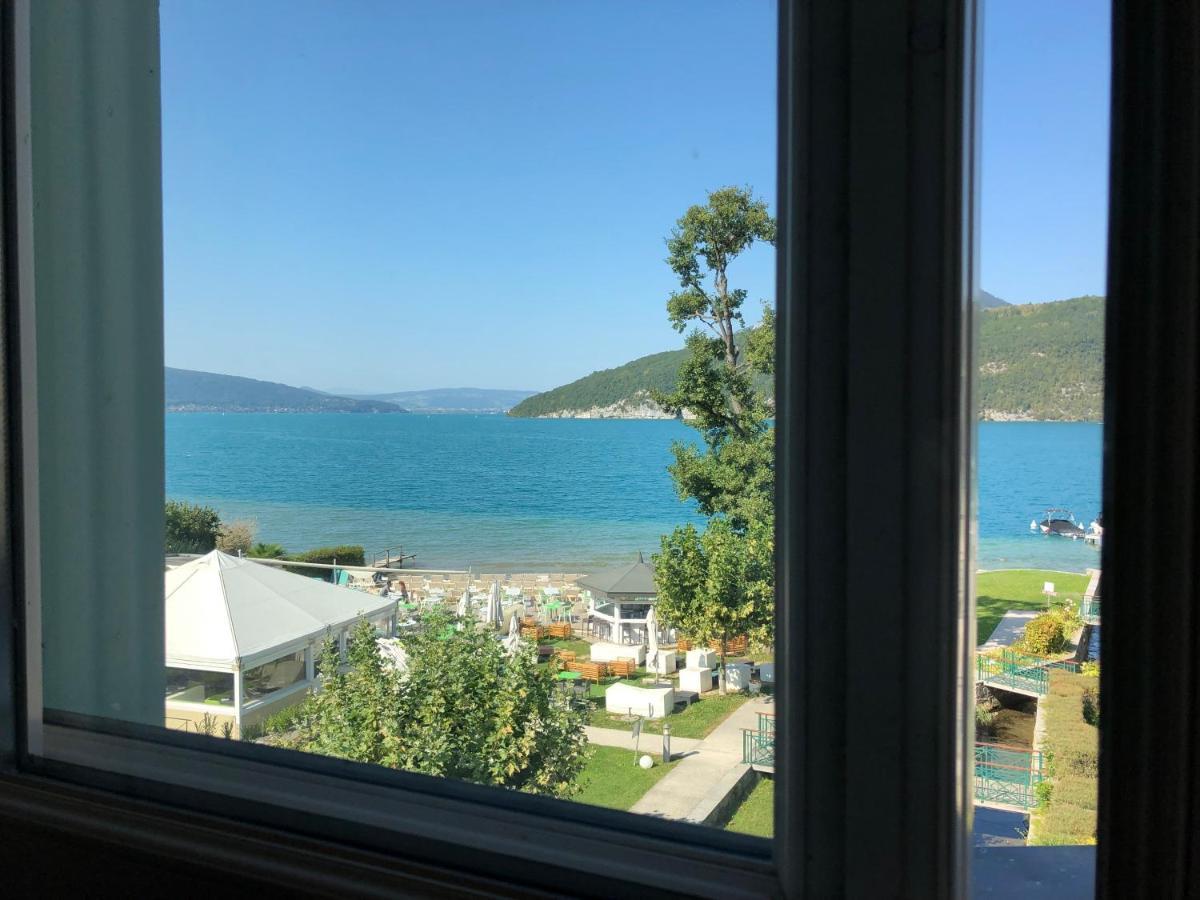 Logement Atypique Avec Vue Unique Panoramique Sur Le Lac D'Annecy, Dans Une Residence Avec Plage Et Ponton Privee Sur La Commune De Дюэн Экстерьер фото