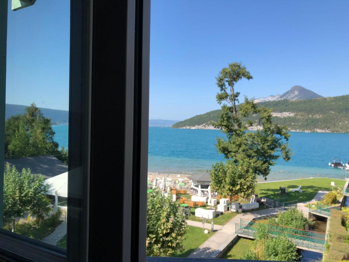 Logement Atypique Avec Vue Unique Panoramique Sur Le Lac D'Annecy, Dans Une Residence Avec Plage Et Ponton Privee Sur La Commune De Дюэн Экстерьер фото