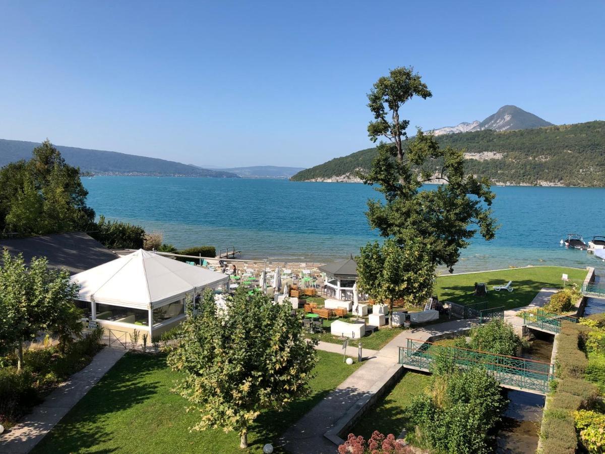 Logement Atypique Avec Vue Unique Panoramique Sur Le Lac D'Annecy, Dans Une Residence Avec Plage Et Ponton Privee Sur La Commune De Дюэн Экстерьер фото